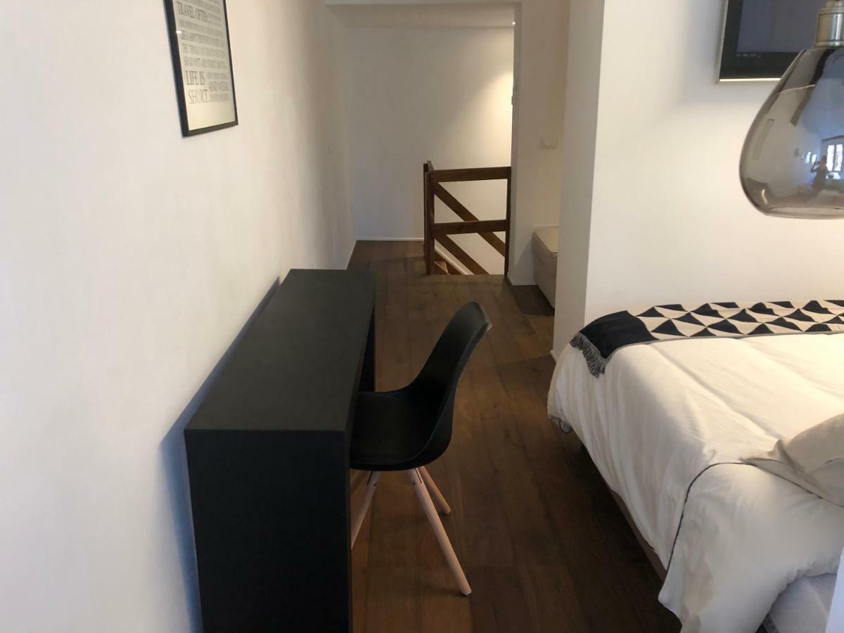 Un Piccolo Rifugio A Pochi Passi Dal Duomo Apartment แฟร์รารา ภายนอก รูปภาพ